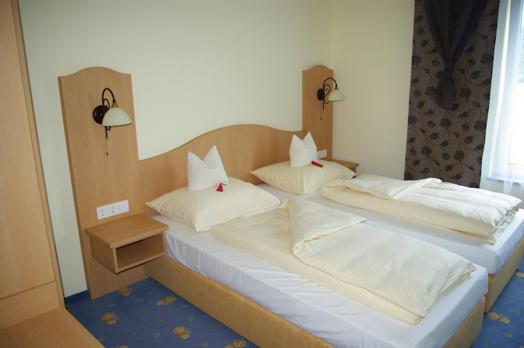 Hotel Gaum Biberach-Ummendorf Exteriér fotografie